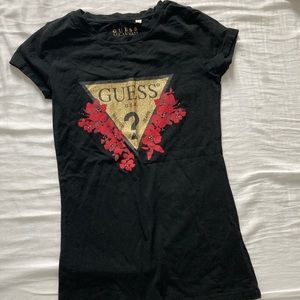 Guess tshirt